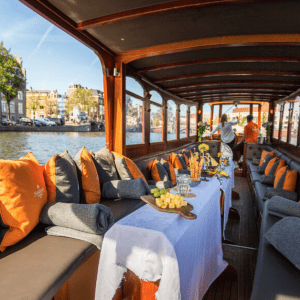 Crociera in barca (vip) dei canali di Amsterdam con drink